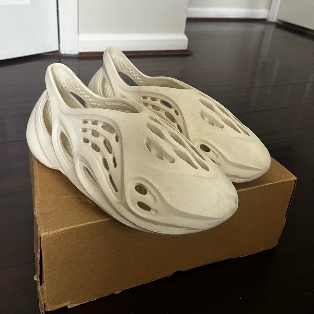 Yeezy Foam Runner